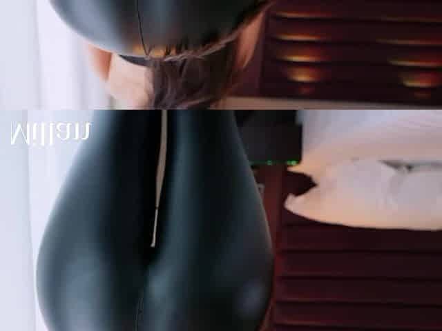 Striptease by nuria millan