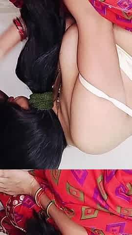 Indian Unsatisfied Married Bhabhi Having Hard Sex with Neighbor