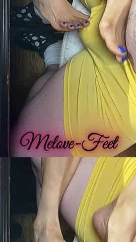 Melove Giving Naelor a Foot Job in Her Blue Nail Polish Toes