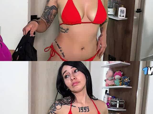 Ver a mi'miga en bikini me pone muy cachonda y solo quiero comerle el culo - KATTY BLAKE