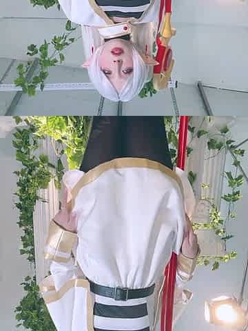 Umeko J - Frieren: Beyond Journey's End Cosplay