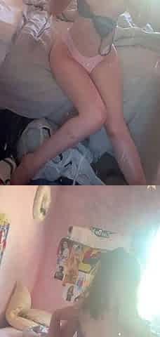 Brunette Couch Webcam Solo Fun Masturbating