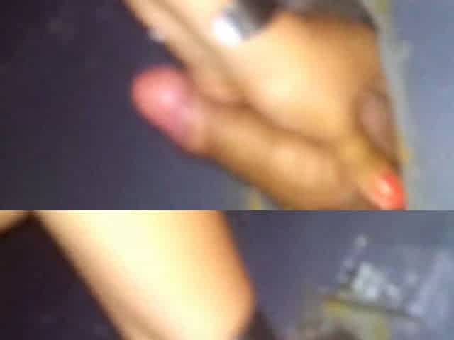 Svenska Hustruns Glory Hole Handjob
