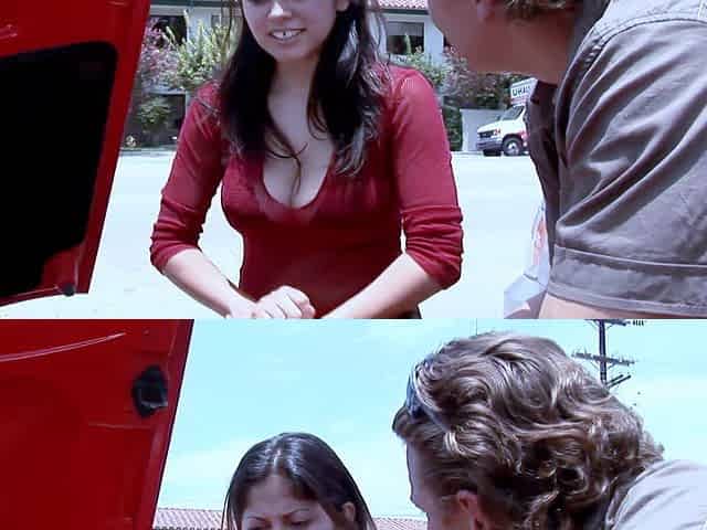 Evie Delatosso He Fucks Her Instead of Reparing Her Car