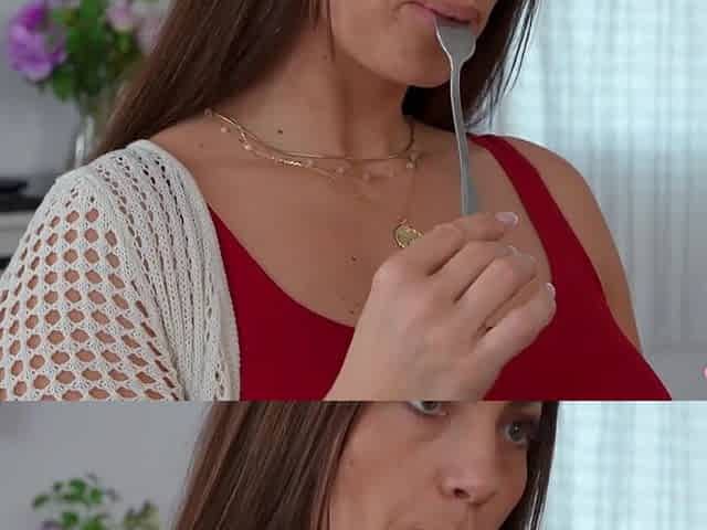 Koda Monroe Delivers Big Ass Big Tits MILF
