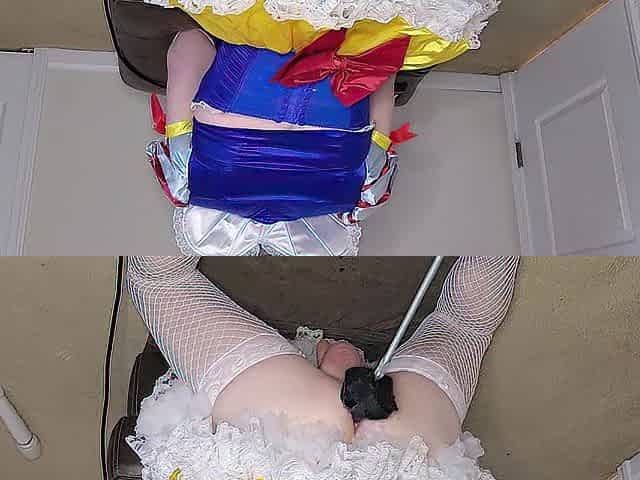 Jasmine cums hard clothed up as Snow White