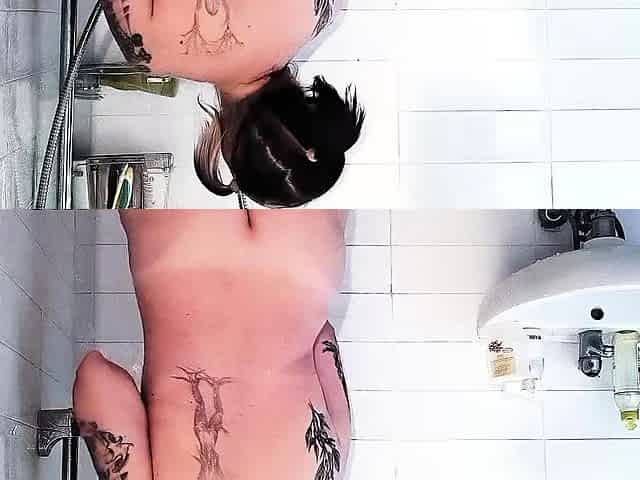 Luki uses her favorite dildo to fuck