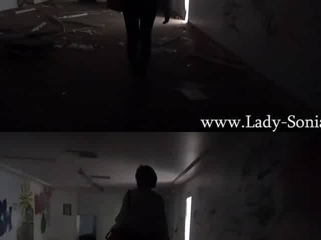 Lady Sonia stripped striptease and flashing in public