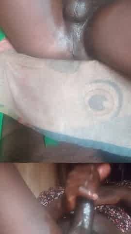 Large ebony Kenyan wang release large load