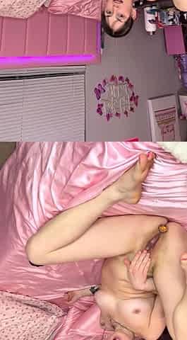 Solo masturbation and the foot fetish