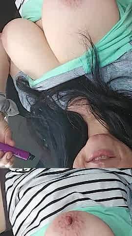 Vaping Undressed during Drive Car