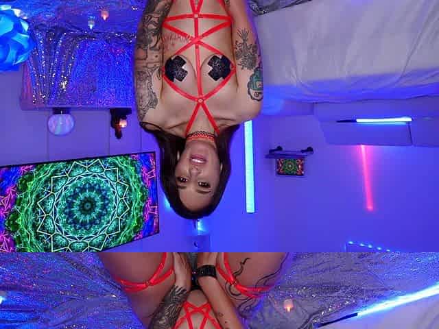 Round Ass Luna Lovely Twerks Juicy Booty On Lucky Cock