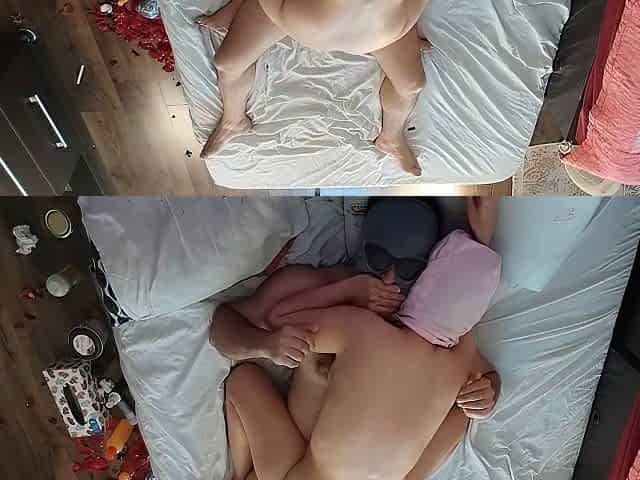 Sensual Massage Of A Hot Couple With Oil On The Body. Amateur Couple Has Crazy Sex In The Bedroom