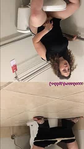 Curvy Brunette Loves Being Watched on the Toilet