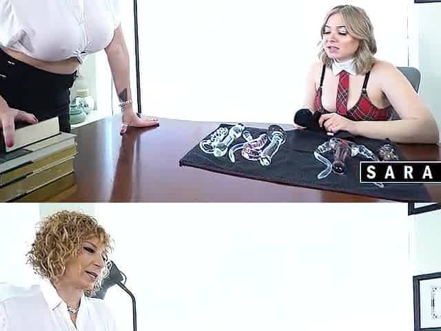 Snatch Eating Leads Sara Jay To Stuff Kaiia Eve Full With Thick Toys!