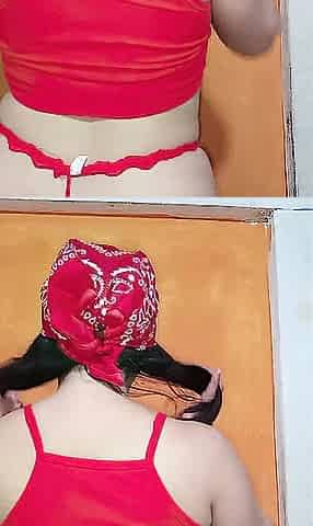 Thick Latin babe Whore Plays with Her Large Breasts