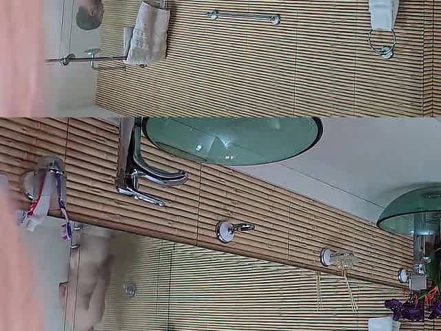 I on my stepson in the shower, I Screw him and I get a large load in my Butt -Kourtney Love