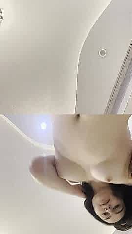 Close cunt masturbating and cumming a lot