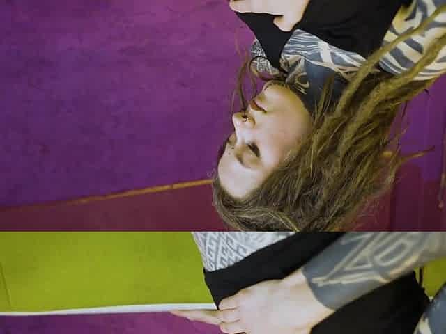 Tattooed Hotty Pounds Her Soaked Vagina Full and Hard