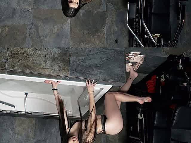 Chloe Lapiedra hot solo video