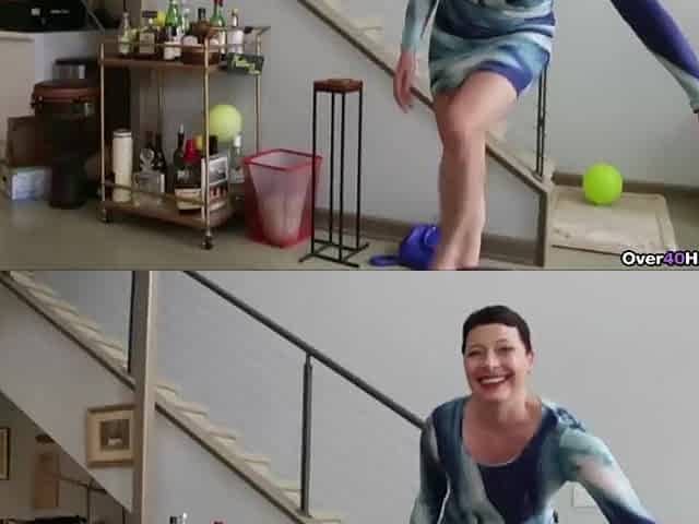 Short-haired mother i'd like to fuck POV tugjob