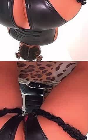 Watch Sexydea's Mesmerizing Ass Spreading Show!