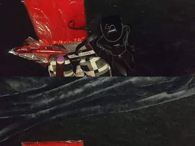 Love Peeling Shawts off Juicy Booty