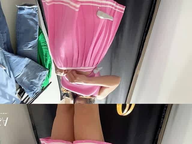 I Masturbate in a Public Changing Room