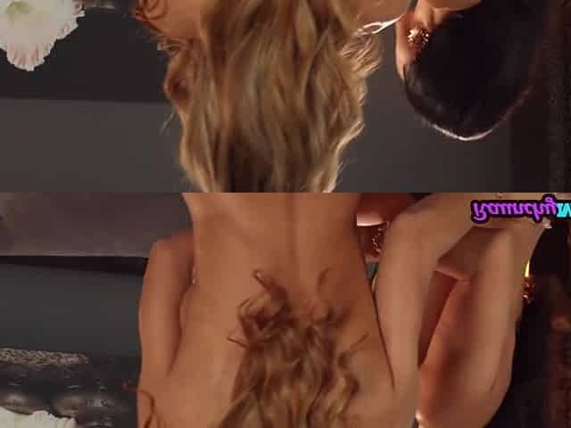 Busty lez MILFs pussylicking each other