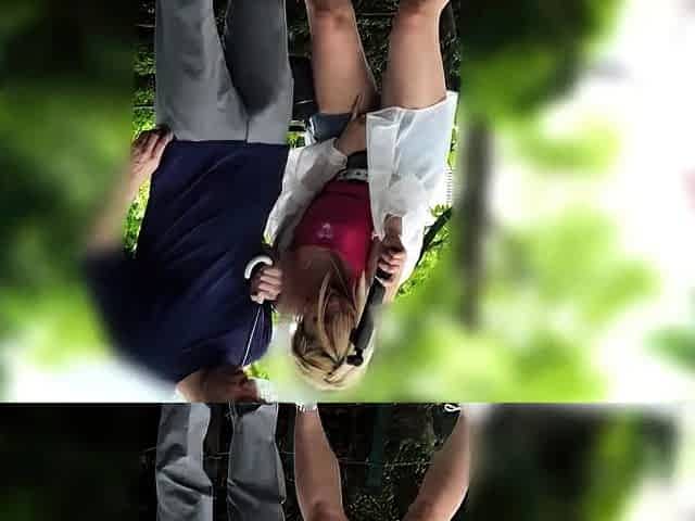 Blonde has cunt fingered outdoor