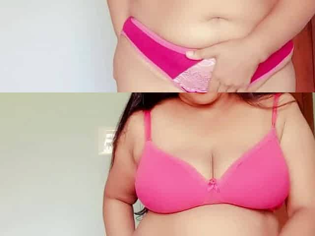 Indian Desi Bhabhi Live Cam Sex with Stranger