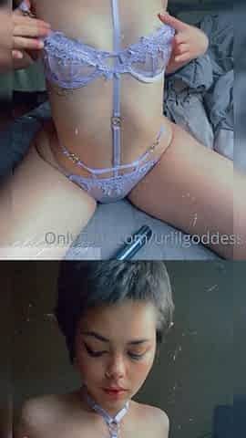 Amateur webcam slut shows tit on cam