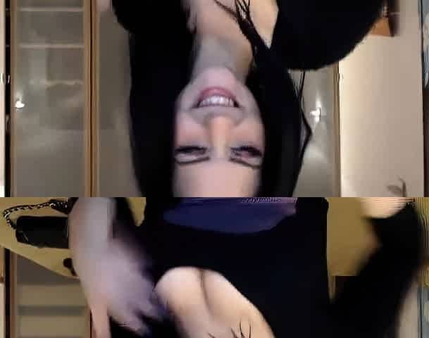 Busty Mature Queen Masturbating on Webcam