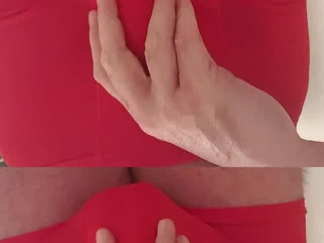 Red taut underclothes pissing in the shower