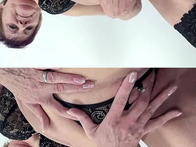 ugly mature fucking her tight wet cunt