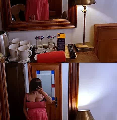 Big boobs milf masturbates with her dildo