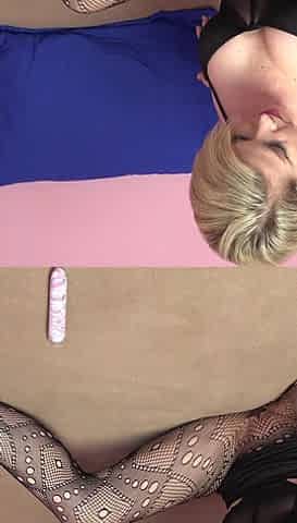 Kyla Keys Cums All Over Her Dildo