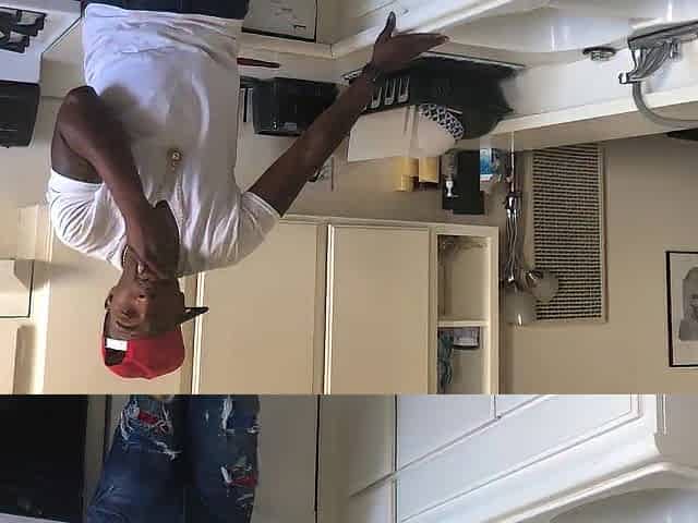 This babe A Baddie Sizi Sev Gets On Her Knees & Blows Rome Major BBC!
