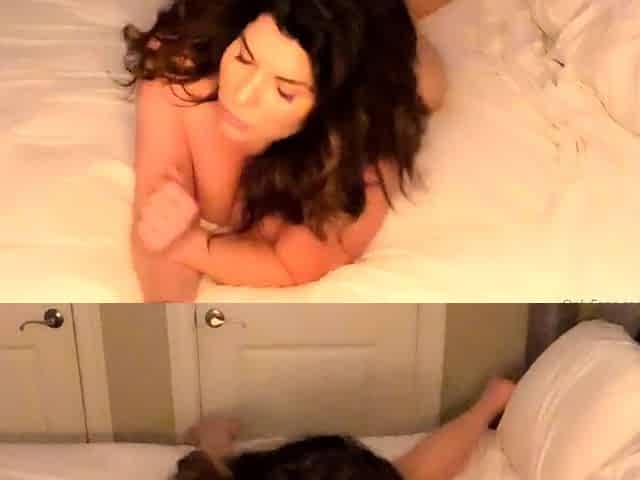 Love Chat Big Boobs Brunette Masturbating For Cam