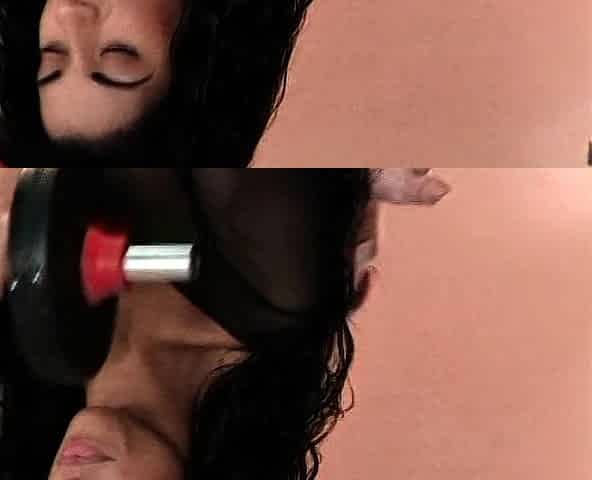 Hot brunette in shades sucking big cock