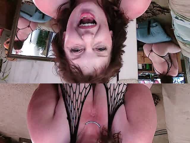 V 609 Feet to rub toes to suck and sex tool buried in my vagina