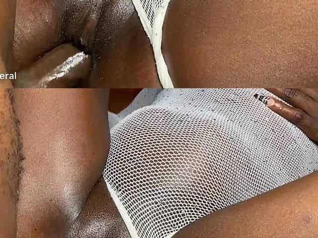Little ebony teen begged me to fuck her raw