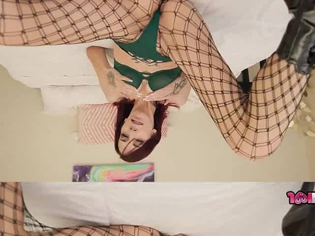 Redhead Stripper Scarlett Foxx Hawt Club JOI