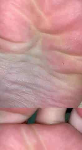 Flexible foot fetish masturbating with feet and hands