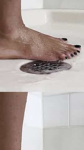 Wet Feet Waiting