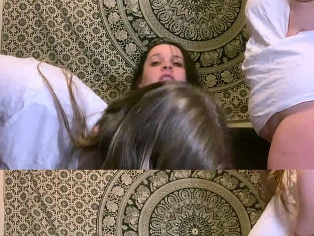 Sexy fetish lesbians rim ass and finger anus