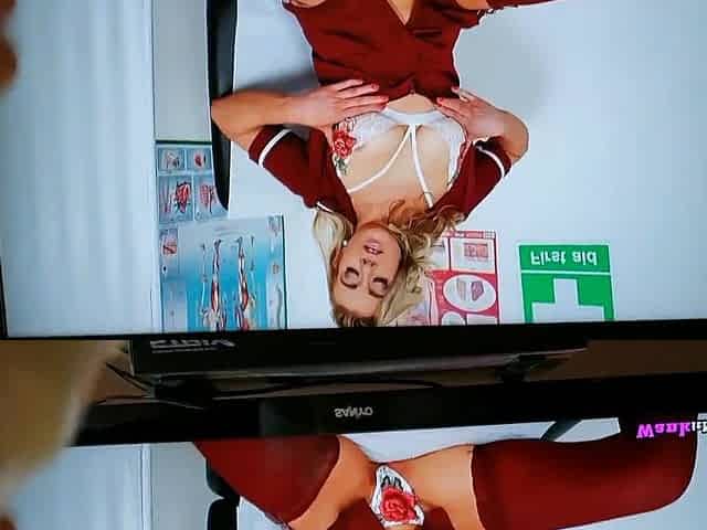 Watching this Nurse play gives me the loud nut i needed