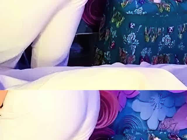 StripCamFun Blonde Amateur MILF Webcam for You