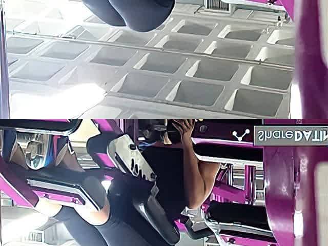 Candid ass & cleavage - gym girl bent over in tights