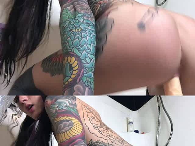 Amateur Webcam Teen Flashes Masturbates